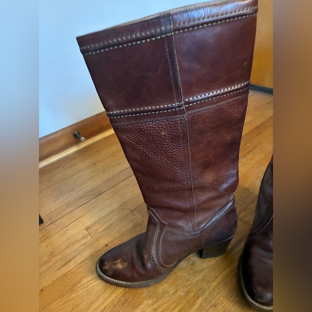 Frye Rich Brown Leather Heeled Boots - Picture 5 of 5